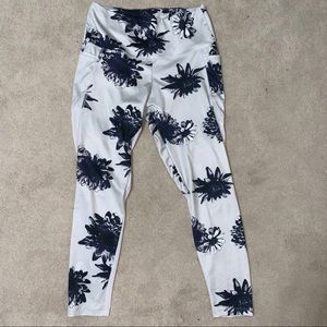Ankle length yoga workout leggings pants L